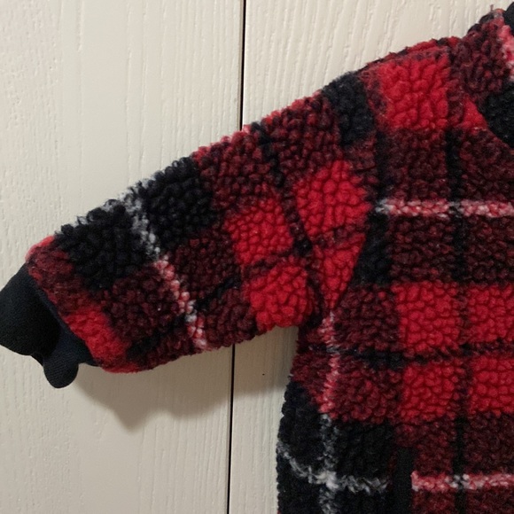 GAP Red, Black & White Plaid Sherpa Jacket - Picture 4 of 9